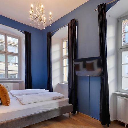 Homie Stay Am Marktplatz - Wohnen Im Historischen Balthasar-Neumann-Apartment Würzburg Exteriér fotografie